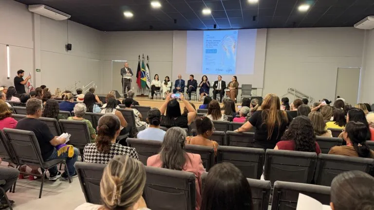 João Pessoa promove simpósio para fortalecer os direitos e a dignidade da pessoa idosa.